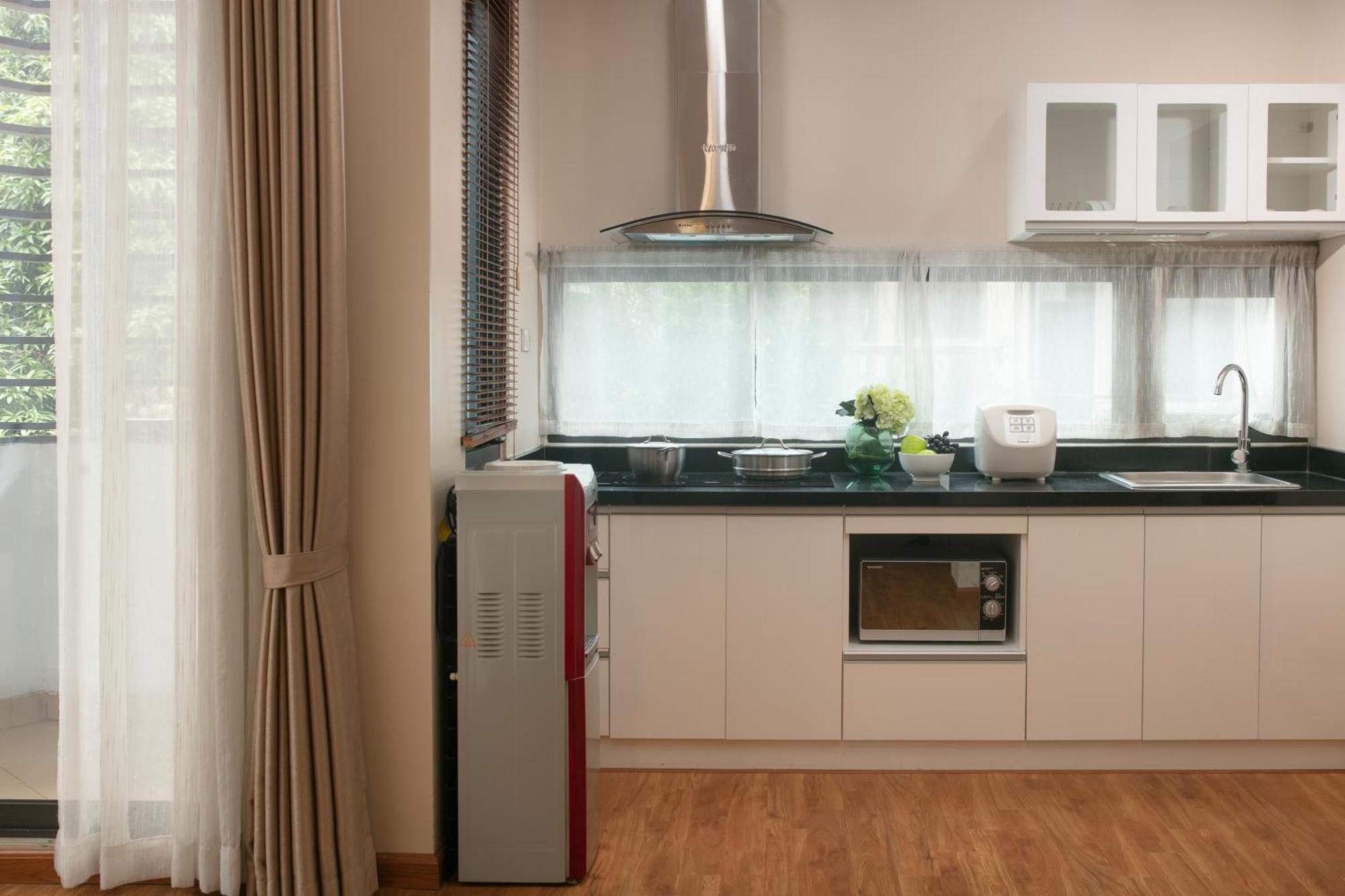 Hb Serviced Apartment - 12 Tran Quy Kien Hanoi Exterior photo
